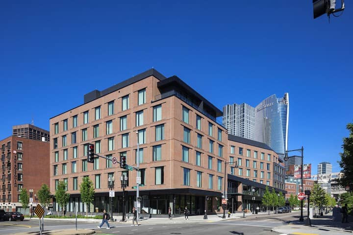 Hotel 73 of 77